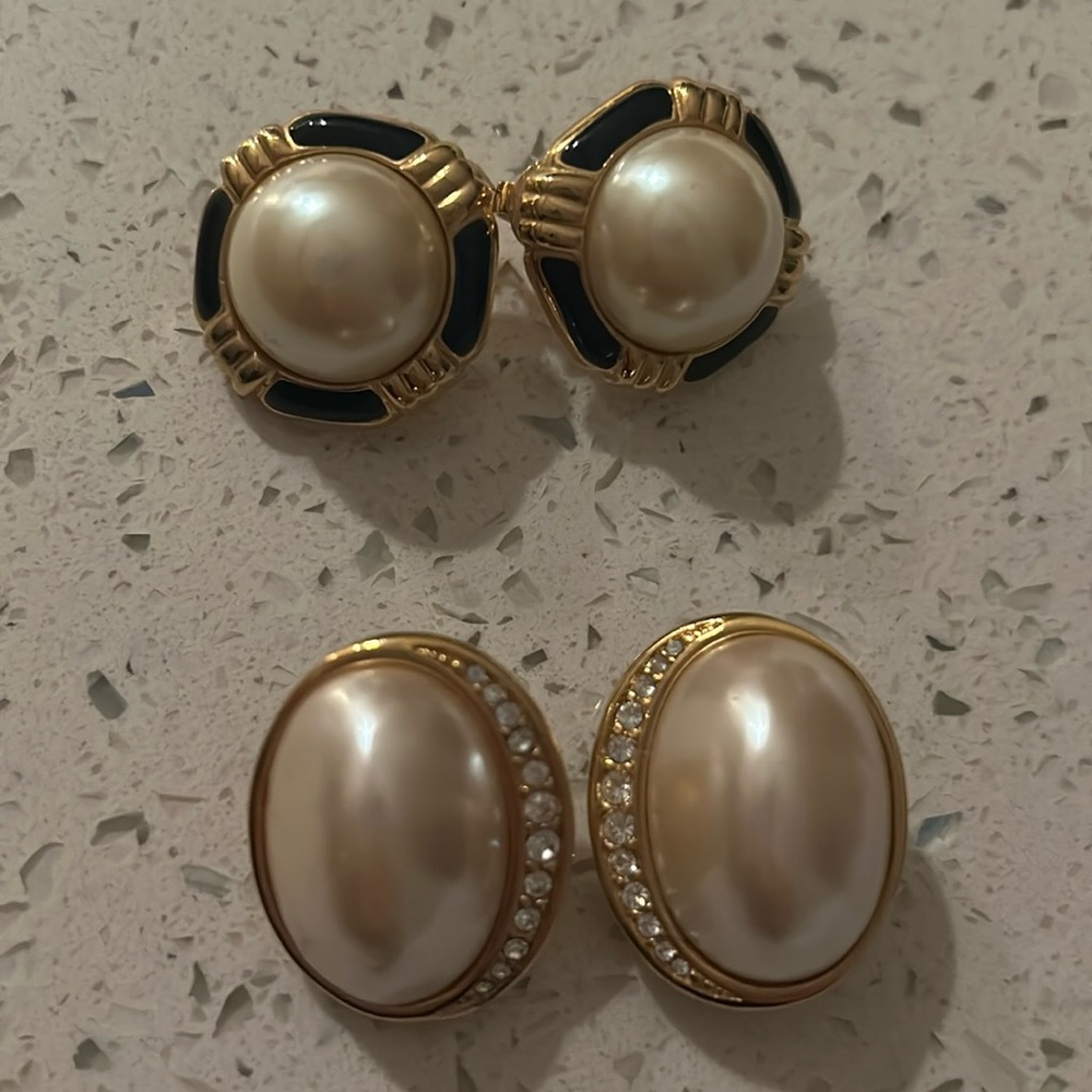 Vintage/Sophisticated Gold and Pearl Earrings